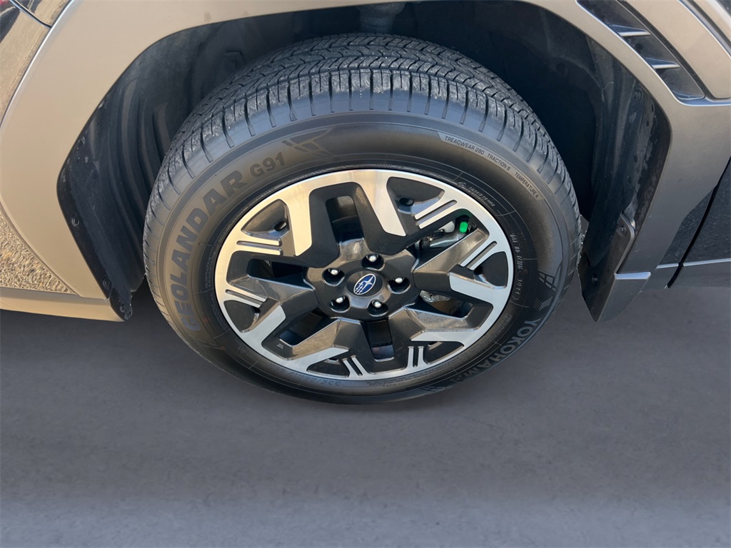 2025 Subaru Forester Premium Base photo 8