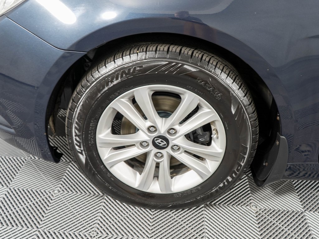 2012 Hyundai Sonata GLS photo 22