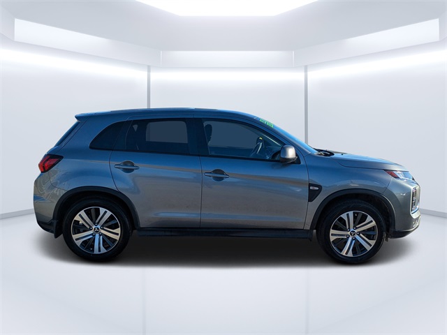 2024 Mitsubishi Outlander Sport ES photo 2