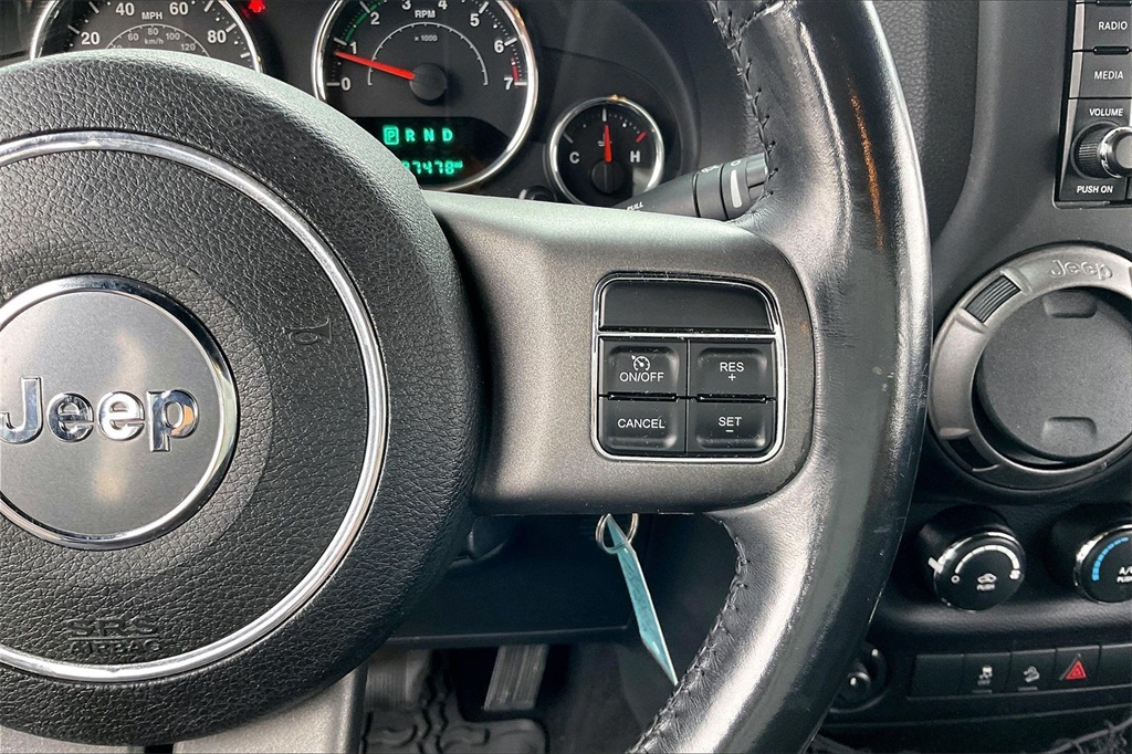 2016 JEEP WRANGLER - Image 15