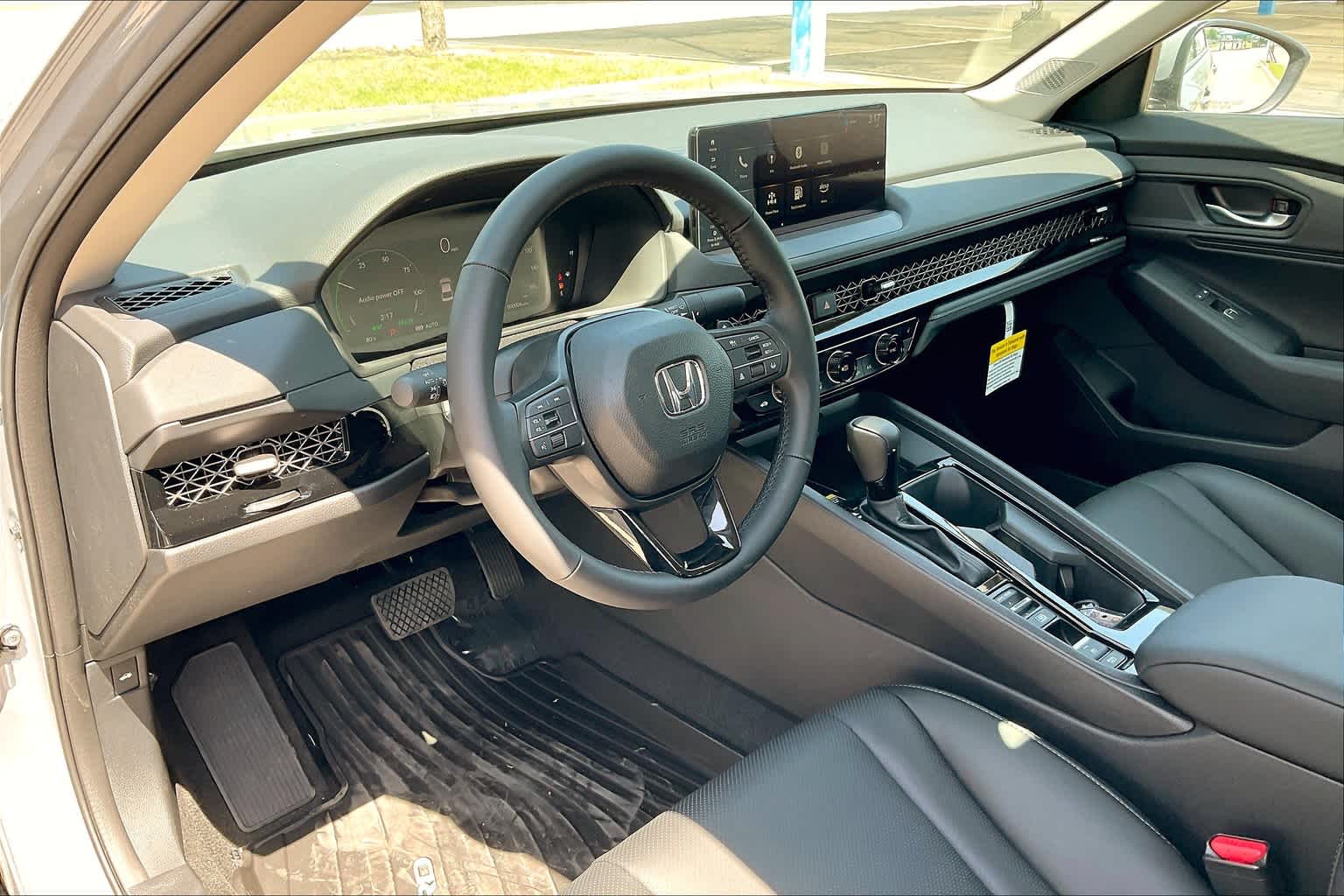 2025 Honda Accord Hybrid EX-L photo 8