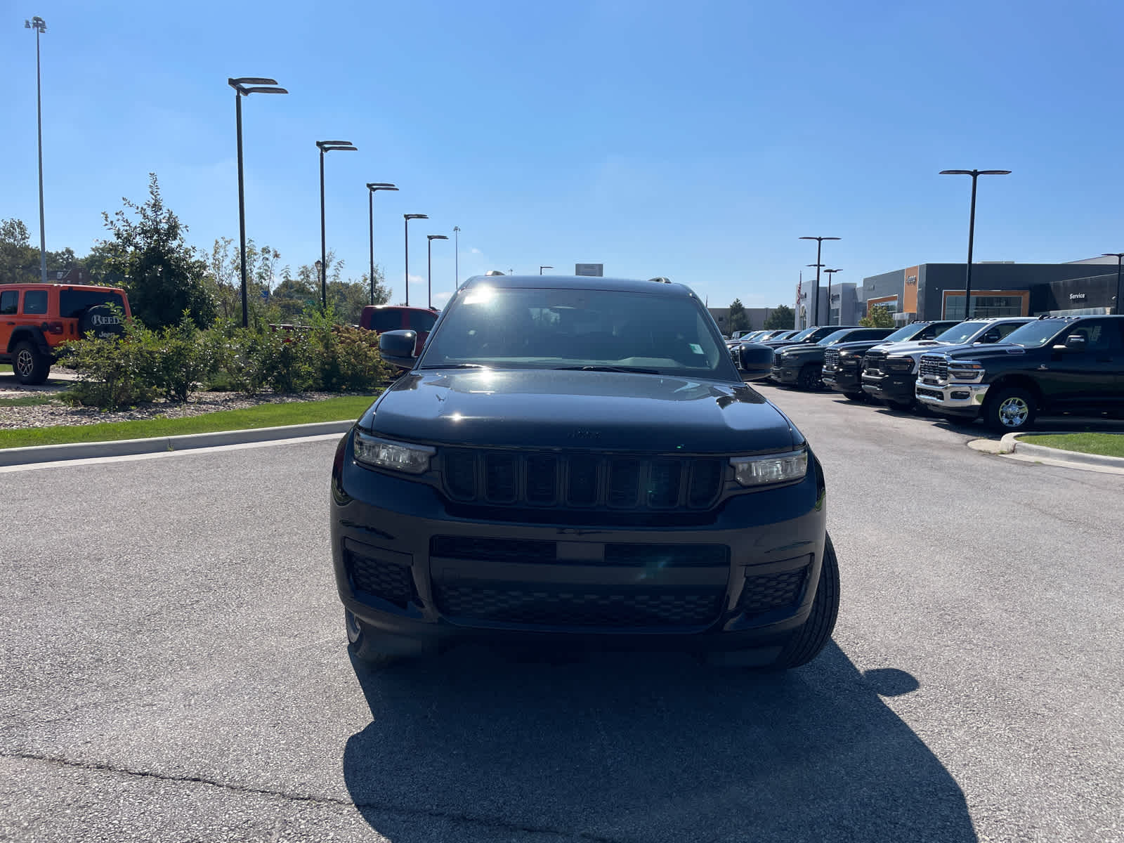 2025 Jeep Grand Cherokee Altitude X photo 3
