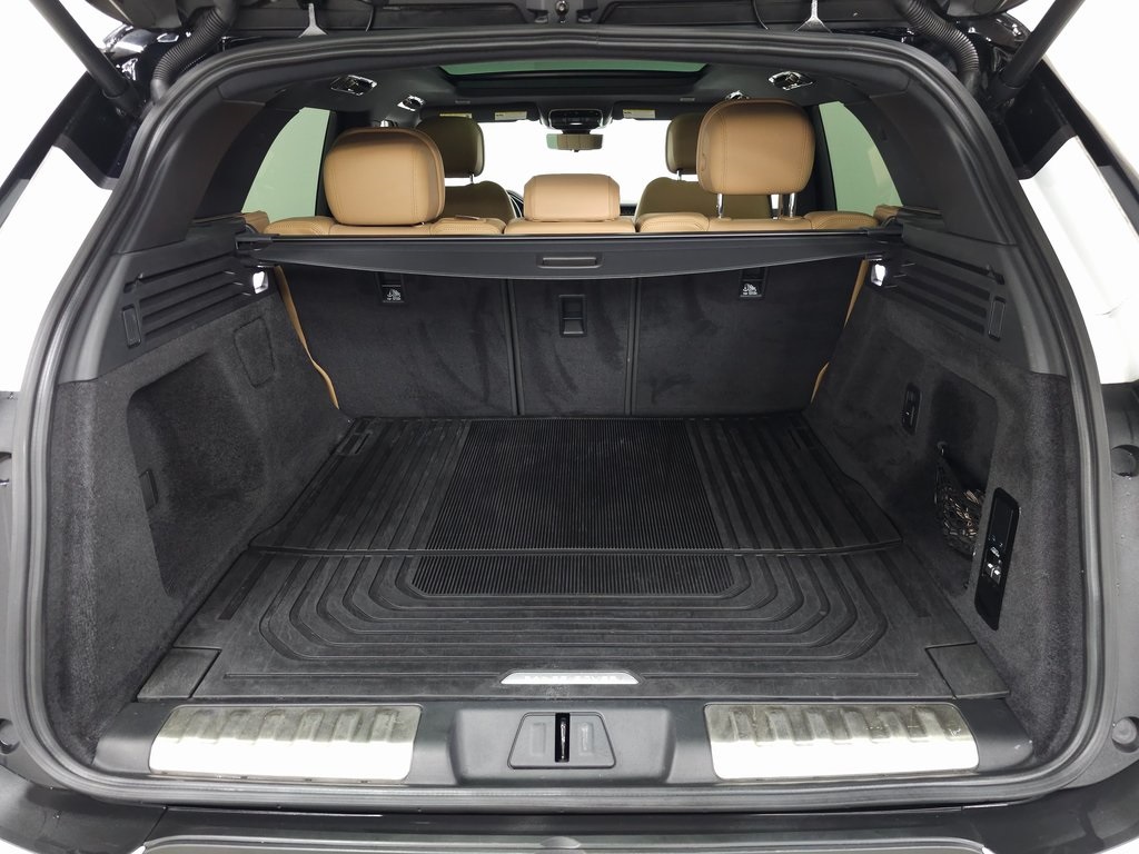 2023 Land Rover Range Rover Sport SE photo 4