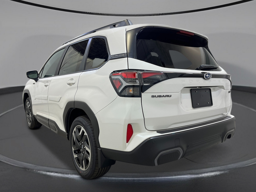 2025 Subaru Forester Limited photo 2