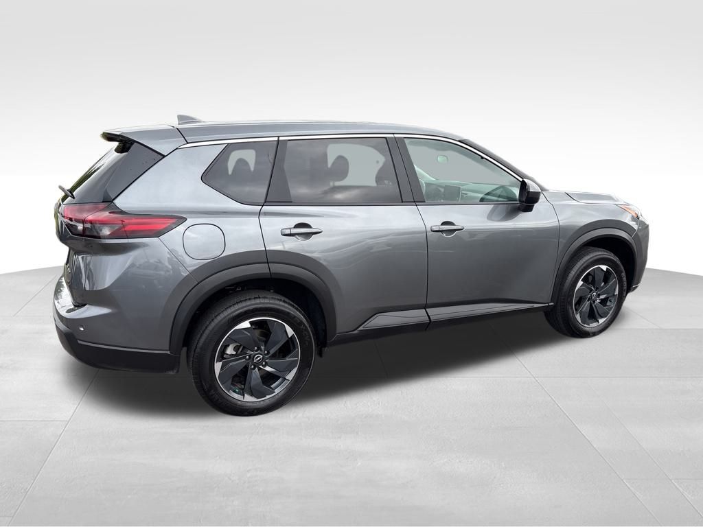 2024 Nissan Rogue SV photo 4