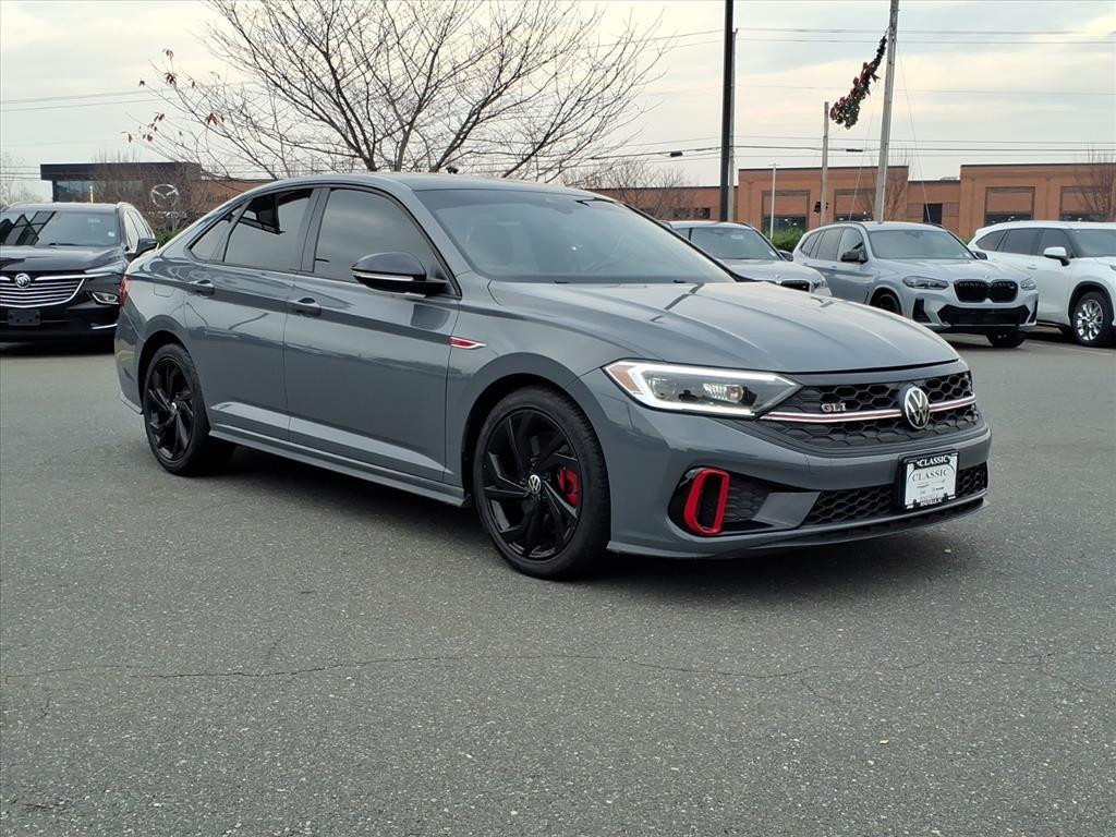 2024 Volkswagen Jetta GLI 2.0T Autobahn photo 2