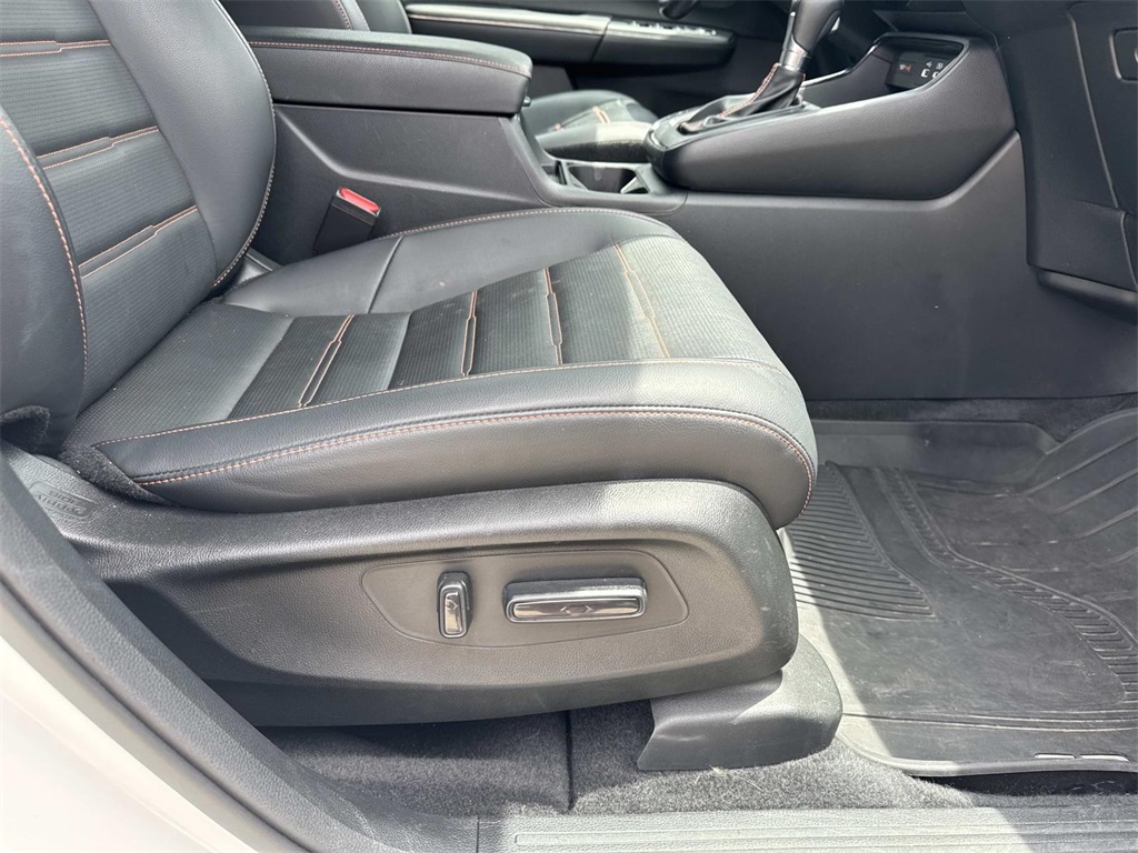 2024 Honda CR-V Hybrid Sport Touring photo 9
