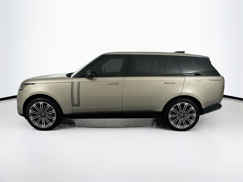 2025 Land Rover Range Rover SE photo 8