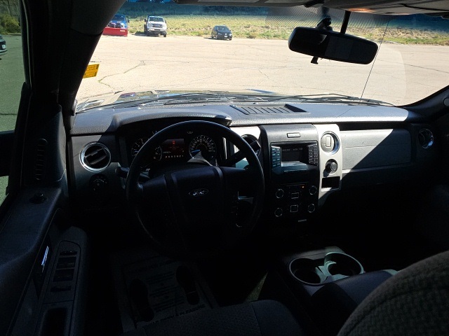 2013 Ford F-150 XLT photo 28