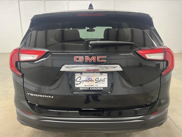2022 Gmc Terrain SLE photo 3