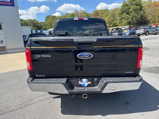 2016 Ford F-150 XLT photo 2