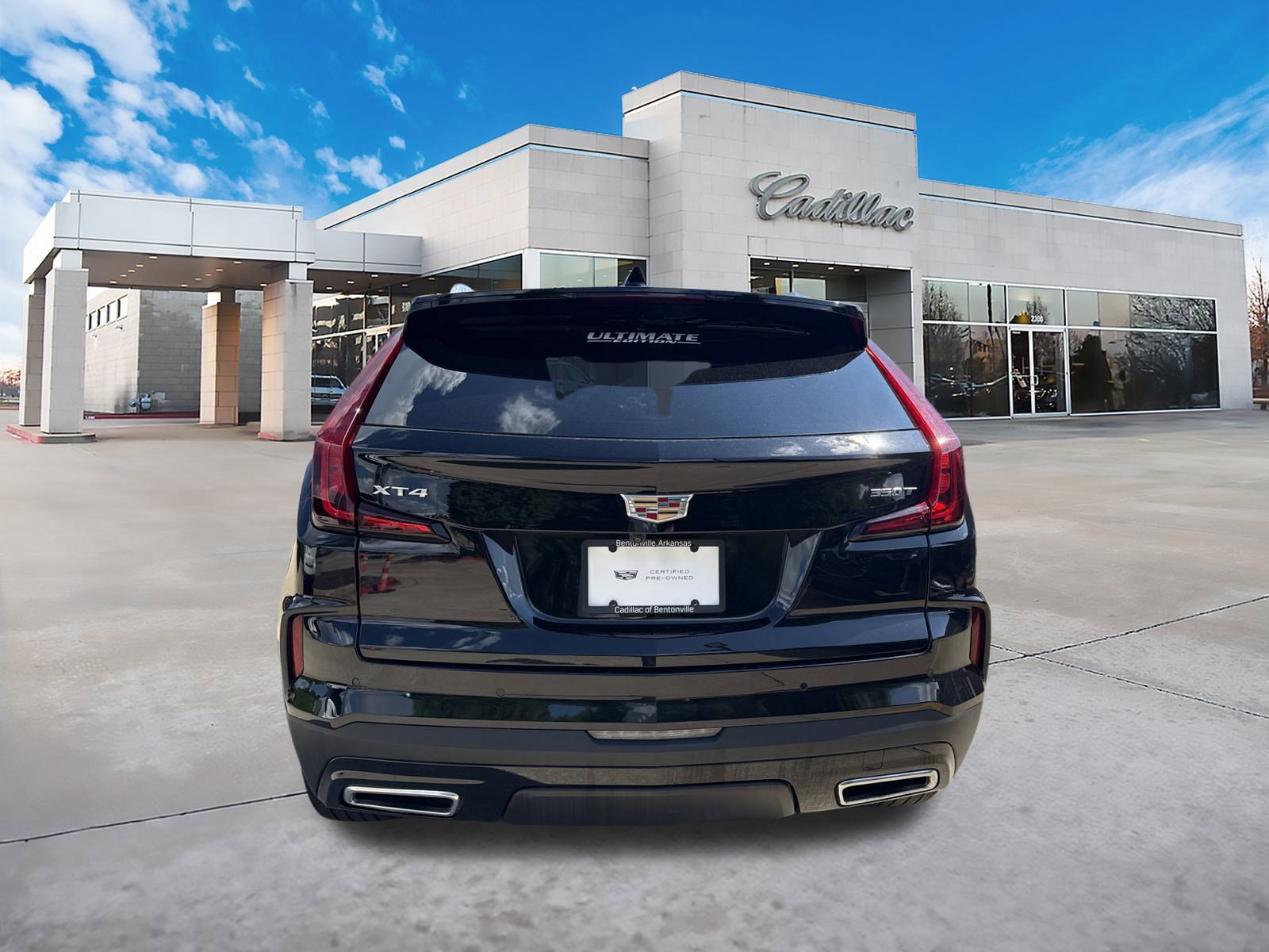 2024 Cadillac XT4 Premium Luxury photo 3