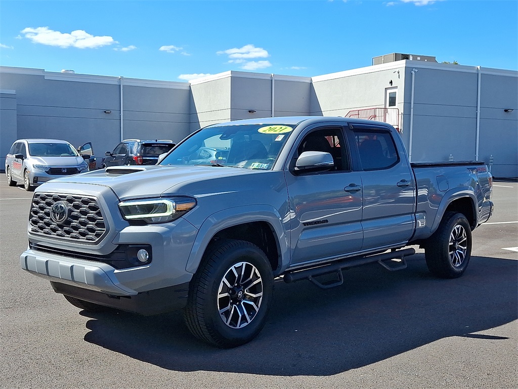 2021 Toyota Tacoma TRD Sport photo 3
