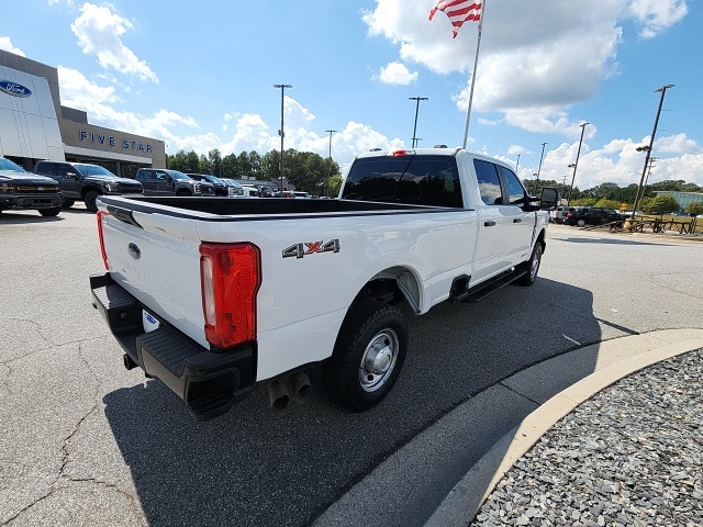 2024 Ford F-350 photo 8