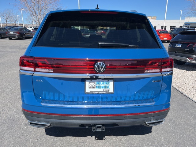 2025 Volkswagen Atlas SEL photo 3