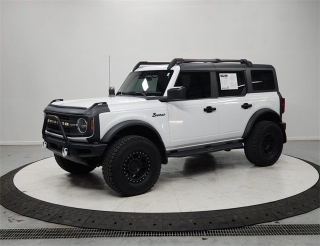 2023 Ford Bronco Base photo 3