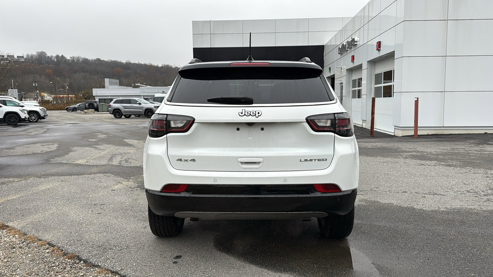 2024 Jeep Compass Limited photo 4