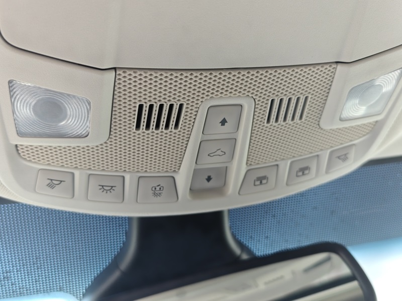 2019 Ford Edge Titanium photo 21