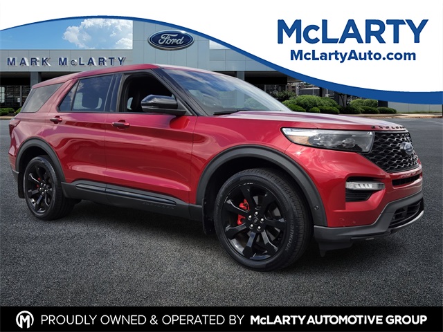 2022 Ford Explorer ST's photo