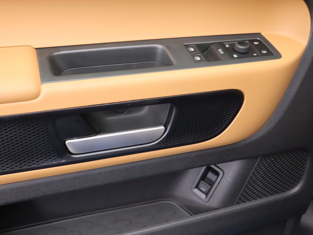 2025 Volkswagen ID. Buzz Pro S photo 23