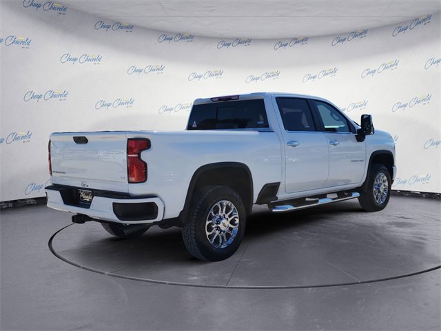 2025 Chevrolet Silverado 2500HD LT photo 4