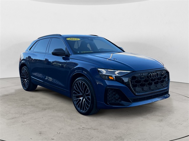2025 Audi SQ8 Prestige's photo