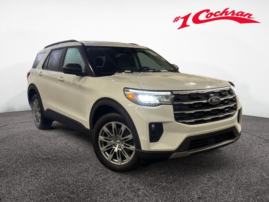2026 Ford Explorer Active's photo