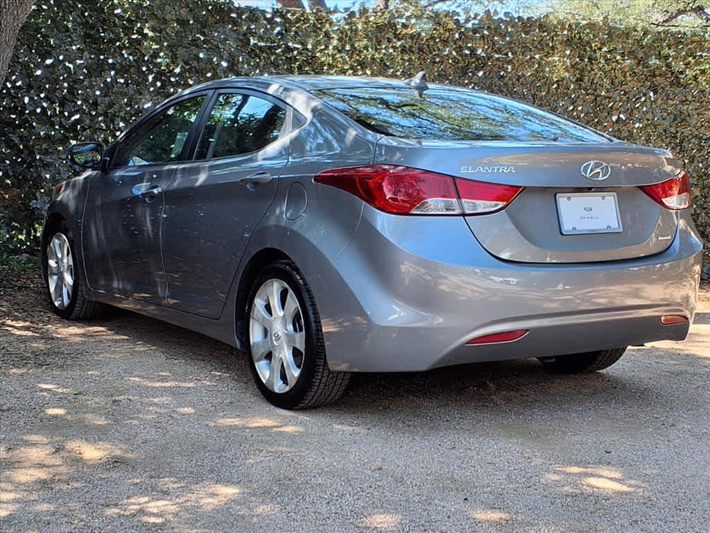 2011 Hyundai Elantra GLS photo 4