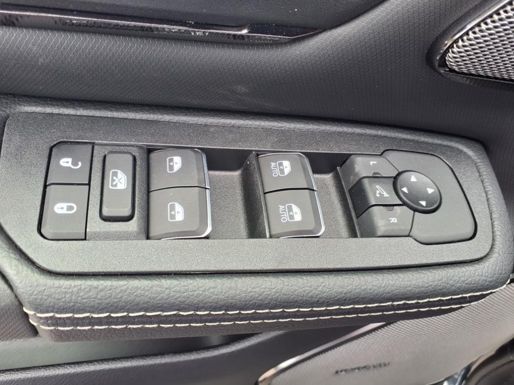 2025 Ram 1500 Rebel photo 5