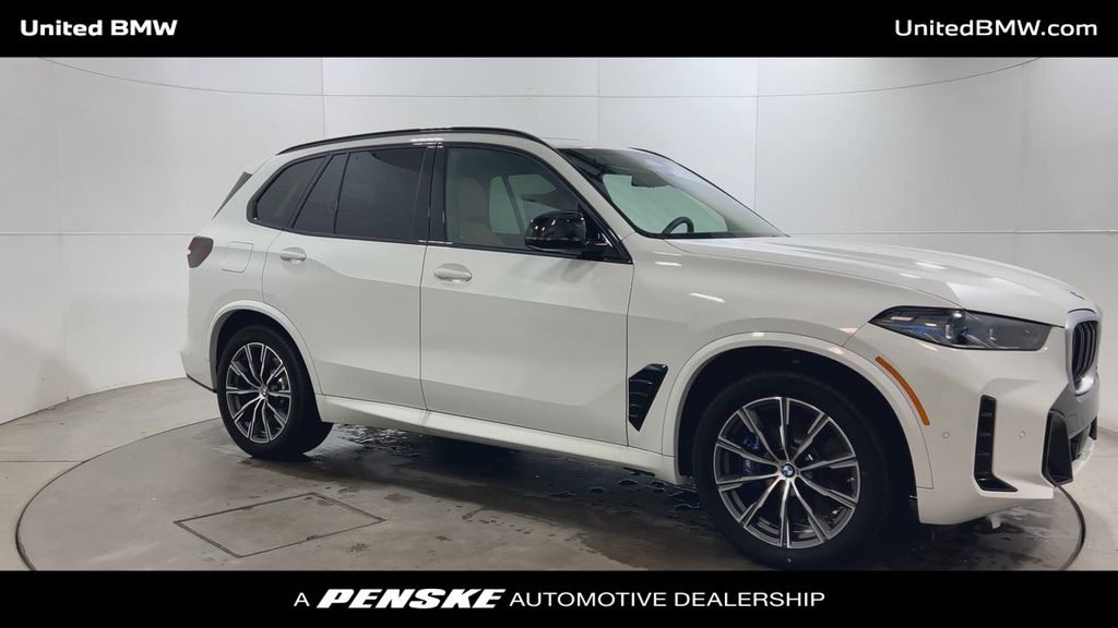 2025 Bmw X5 M60i photo 2