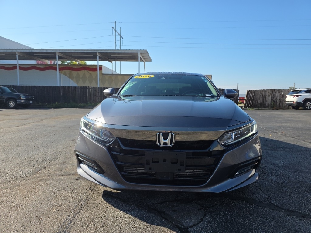 2018 Honda Accord Sport 2.0T photo 2