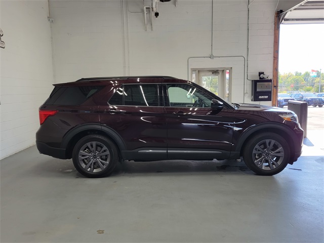 2022 Ford Explorer XLT photo 4