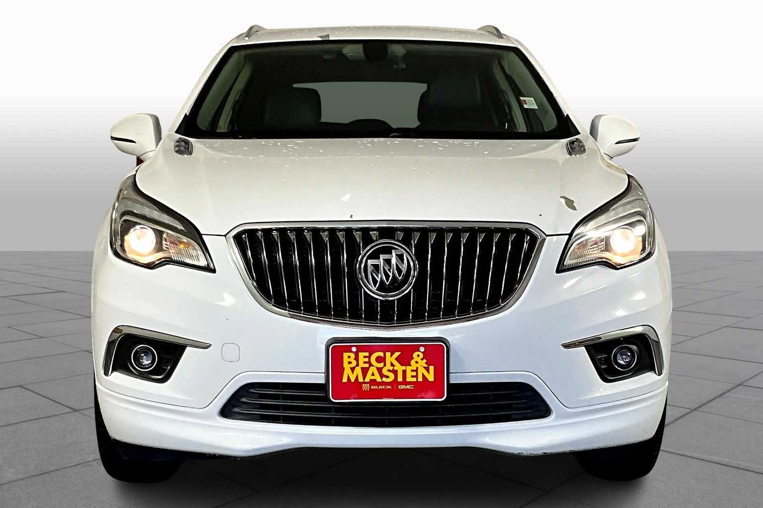 2017 Buick Envision Essence photo 3