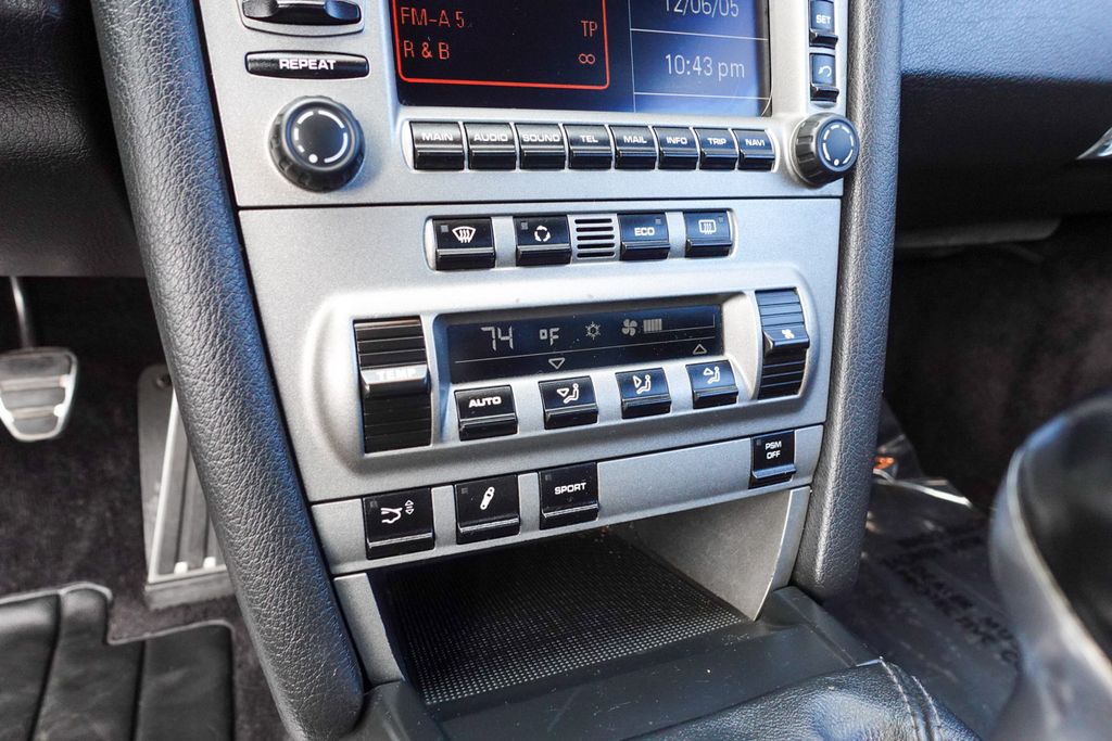 2006 Porsche 911 4S photo 26