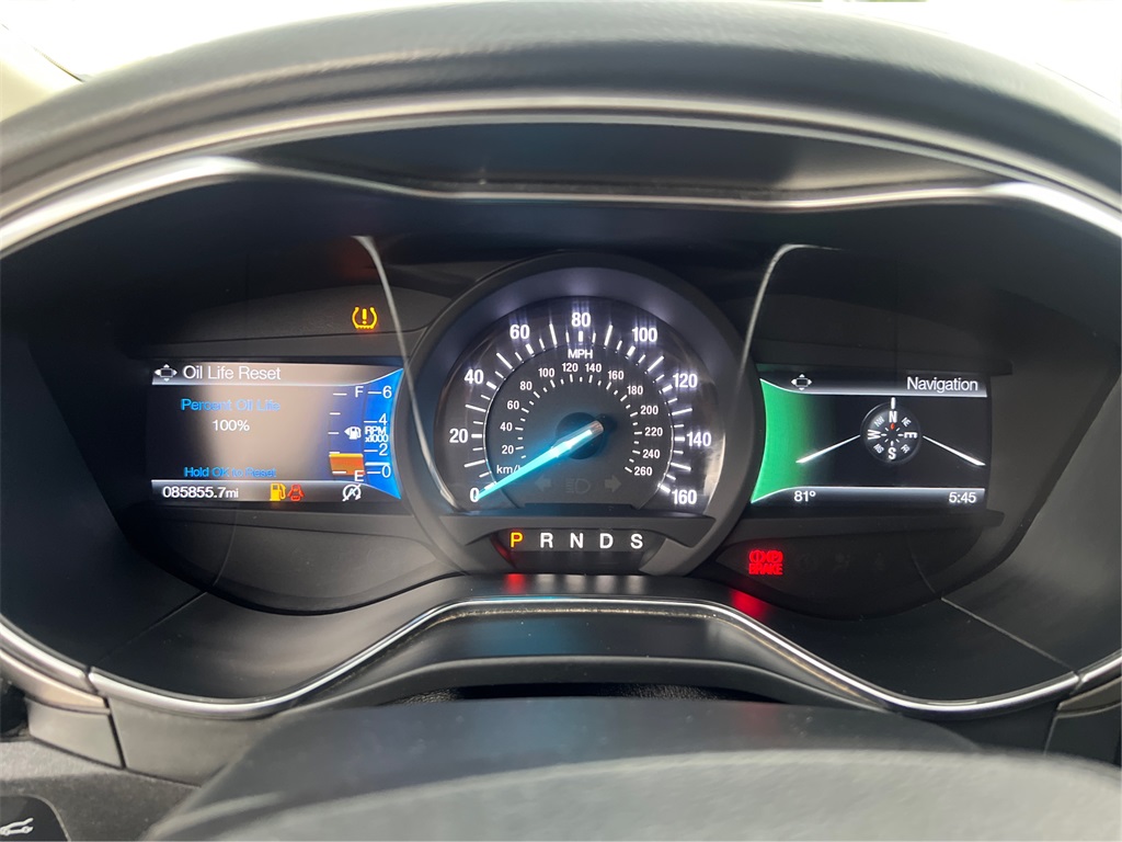 2017 Ford Fusion SE photo 12