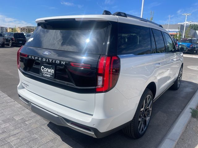 2025 Ford Expedition Platinum photo 3