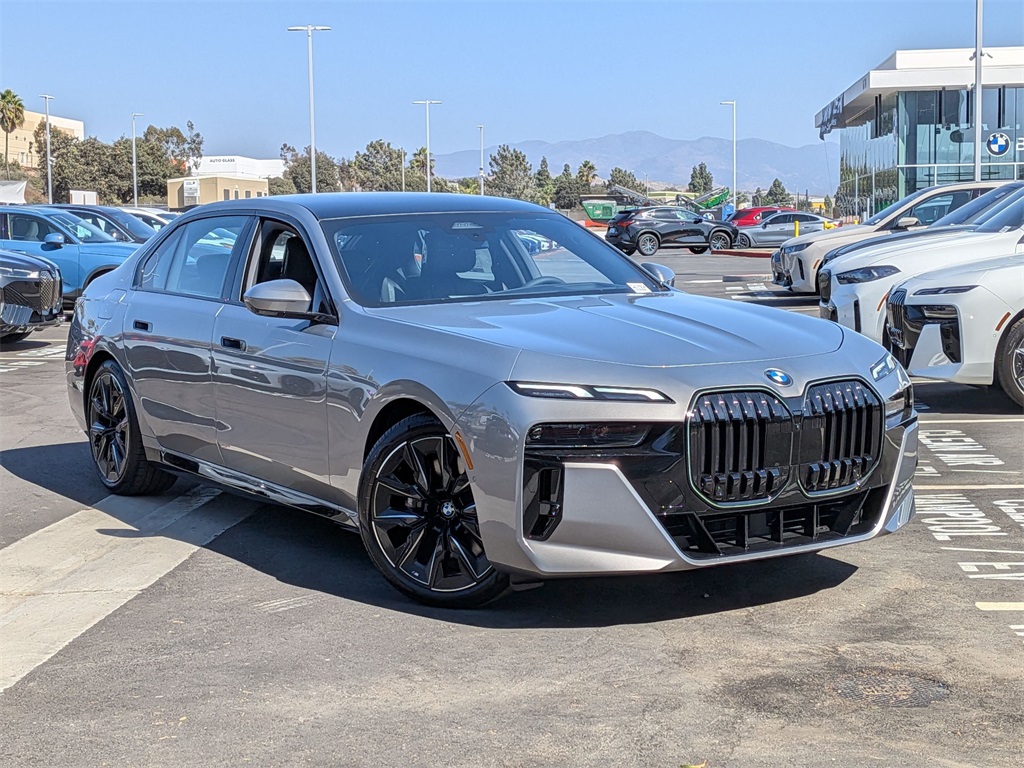 2026 BMW 7 Series 740i's photo