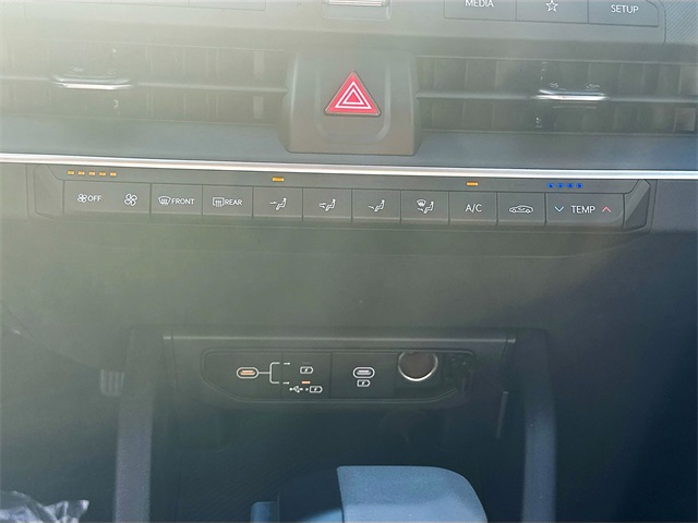 2025 Kia K4 LXS photo 15