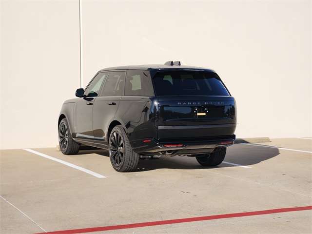 2025 Land Rover Range Rover SE photo 3