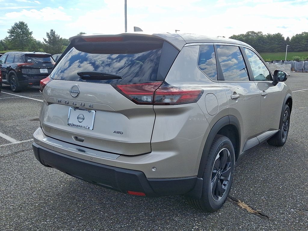 2026 Nissan Rogue SV photo 4