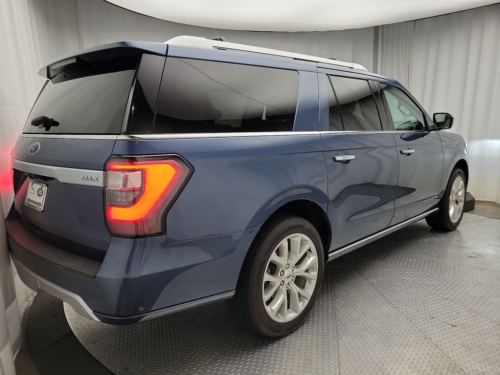 2019 Ford Expedition MAX Platinum photo 4