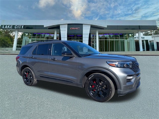 2024 Ford Explorer ST's photo
