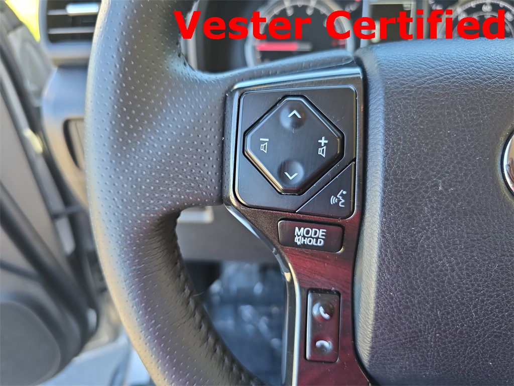 2024 Toyota 4Runner TRD Off-Road photo 14