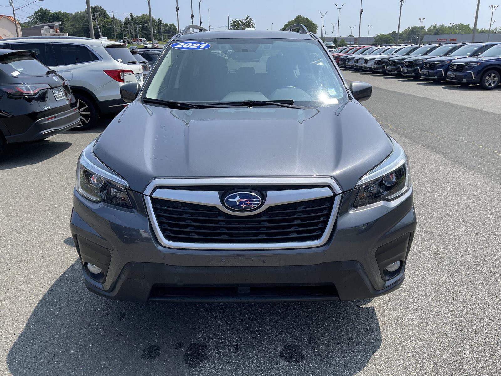 2021 Subaru Forester Premium photo 17