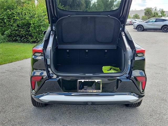 2025 Buick Envista ST photo 5