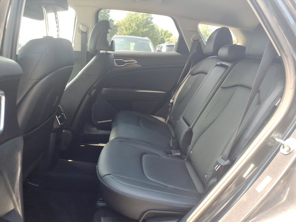 2025 Kia Sportage EX photo 21
