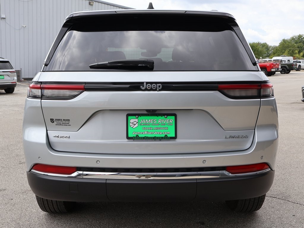 2023 Jeep Grand Cherokee Laredo X photo 4