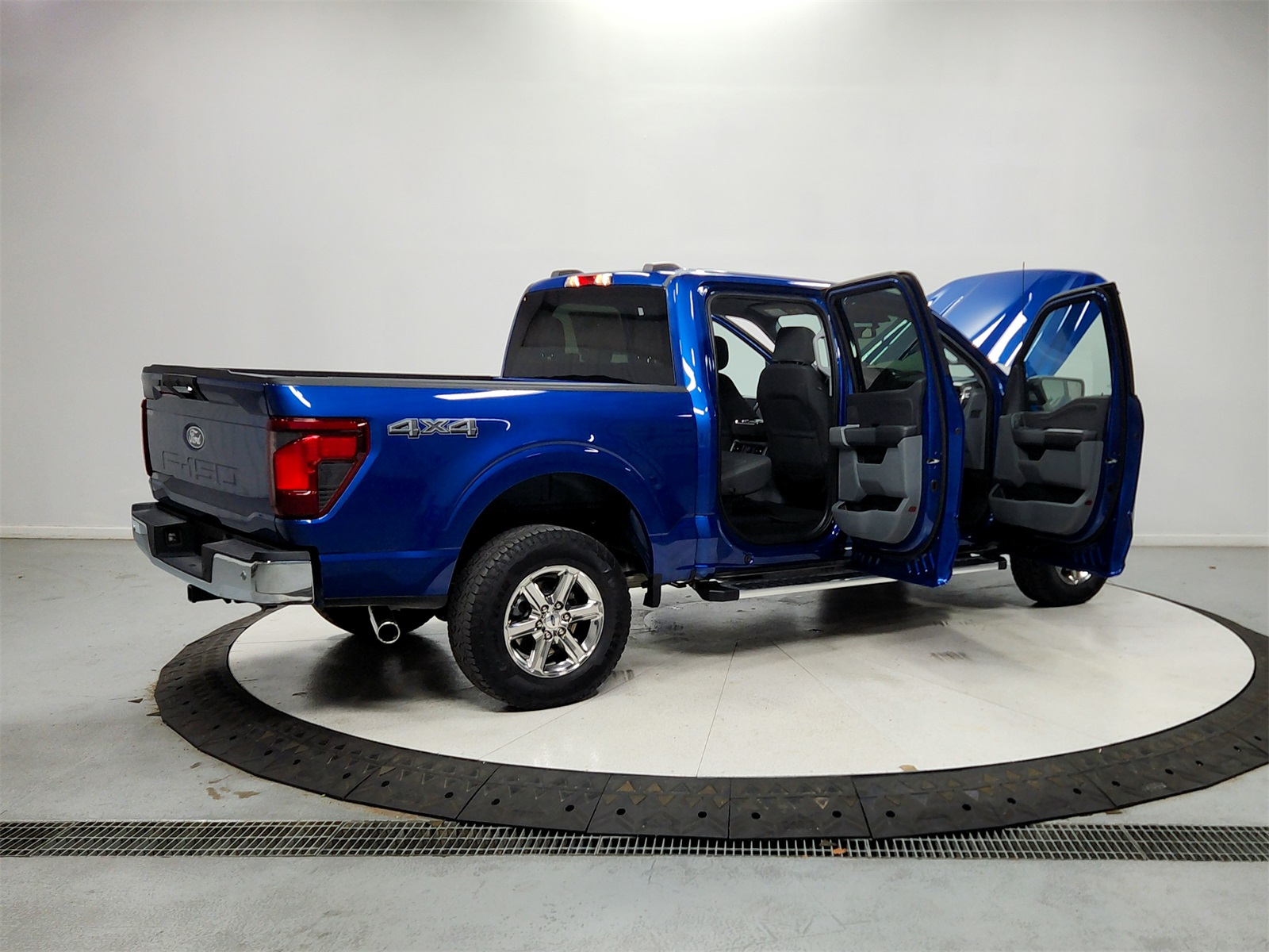 2024 Ford F-150 XLT photo 15