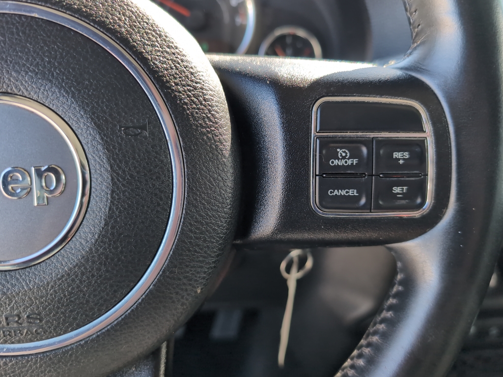 2014 Jeep Wrangler Unlimited Sport photo 14