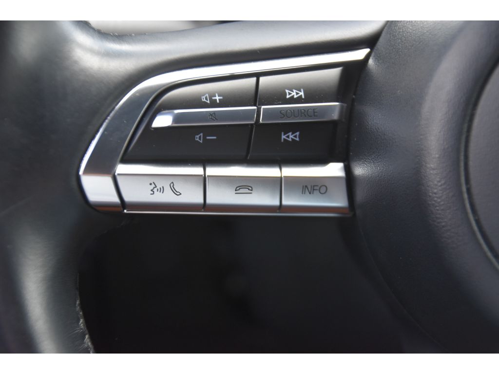 2020 Mazda Mazda3 Hatchback Preferred photo 30